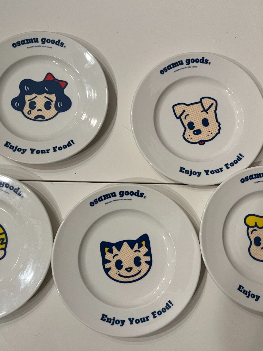 Osamu Goods Osamu Harada Character Plates (Set of 5) @6.5”D - Picture 4 of 10